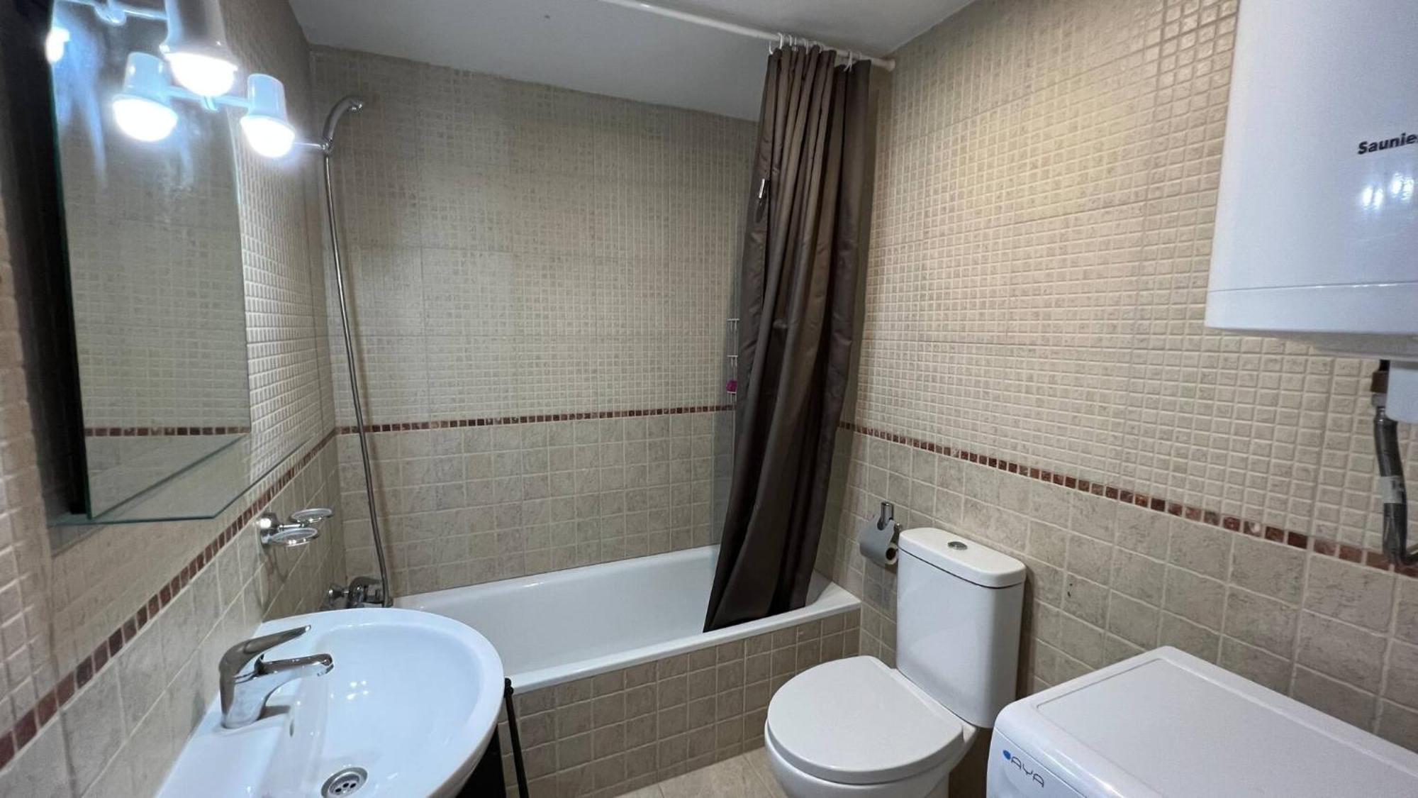 Bonito Apartamento Con Parking Y Piscina En Roses Av-53 Exterior photo