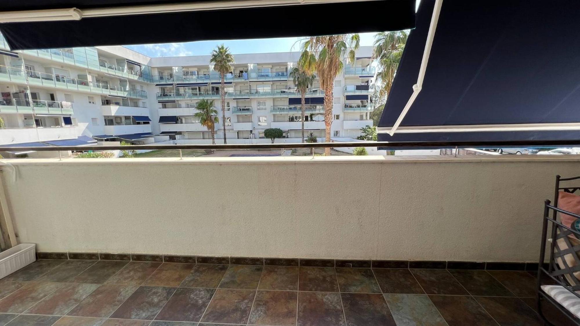 Bonito Apartamento Con Parking Y Piscina En Roses Av-53 Exterior photo